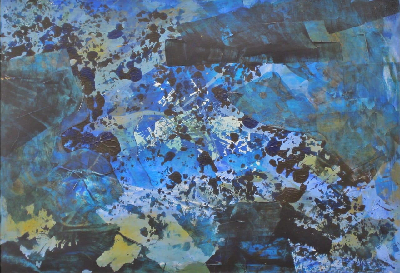 Abstract schilderij in acrylverf in vele kleuren blauw en zwarte spatten.